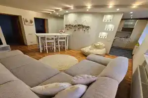Sunny Family Apartment, Riga