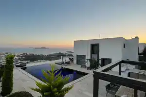 Villa Aylinda with private heated Pool, Guemuesluek