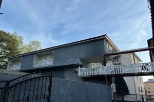 U svetofora, Sukhumi