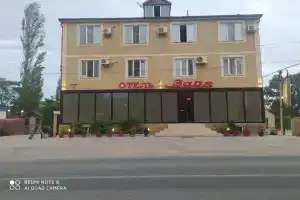 Zarya Hotel, Derbent