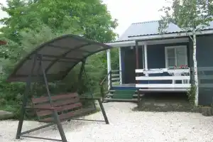 Sineglazka Cottage, Kamennomostsky