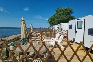 Plyazhny Treyler Kungasny Camping, Vladivostok