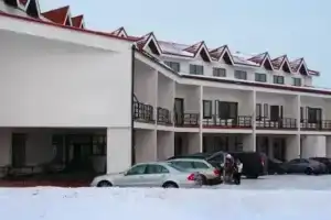 Bumerang Hotel, Yakhroma