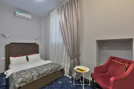 Mon Ami na Marksistskoy - 2