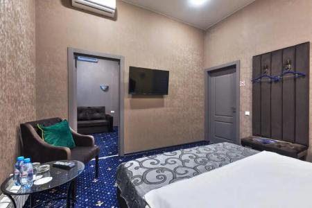 Mon Ami na Marksistskoy - 13