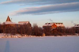 Recreation center Zelenyy bereg, Verkhnetulomskiy