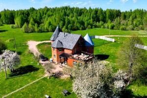 Zamok v lesu Guest house, Pushkinskiye Gory