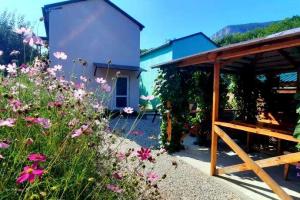 Domik u Rechki Tourist base, Sokolinoye