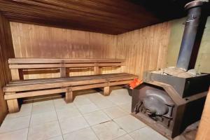 Brevenchatyy dom v tsentre s baney i mangalom Cottage, Nizhniy Novgorod