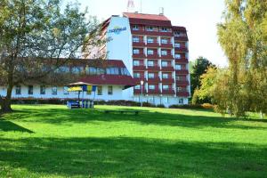 Lazurny Sanatorium, Zhdanovicha