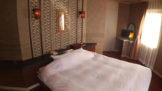 Luna Coast (Adult Only) - 34