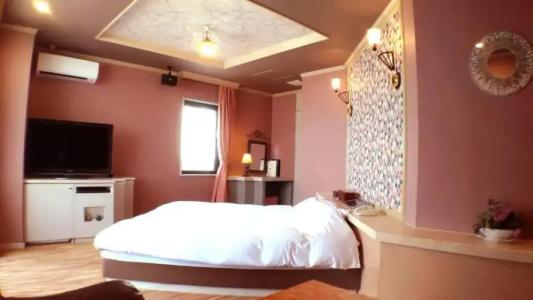 Luna Coast (Adult Only) - 38