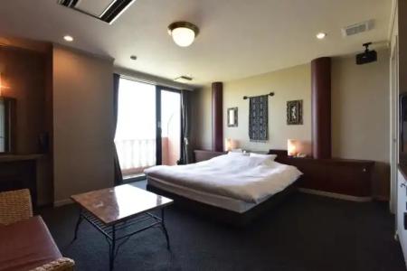 Luna Coast (Adult Only) - 18