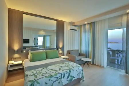 EOS Beach Resort - 1