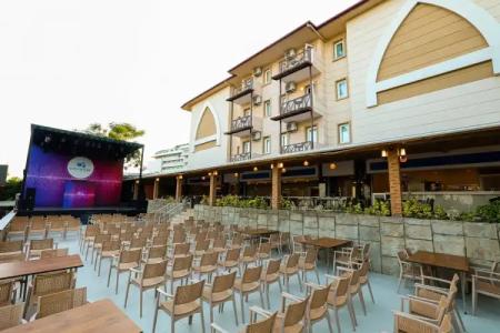 EOS Beach Resort - 14