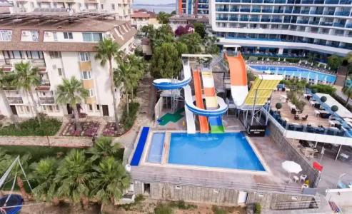 EOS Beach Resort - 12