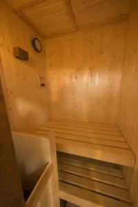 Tomakomai Sugita - 18