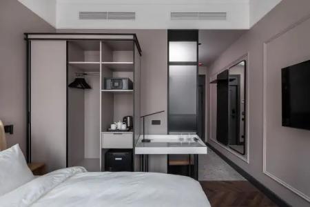 Zalkind Rooms & Kitchen - 110