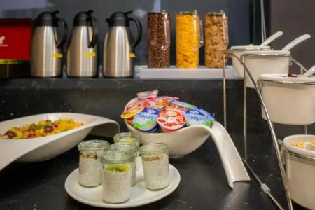 Ellure Luxury Suites - 7