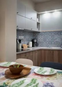 Absolute Athens II - 81