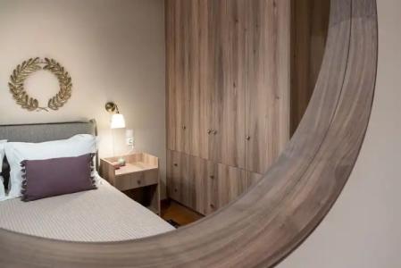 Absolute Athens II - 52