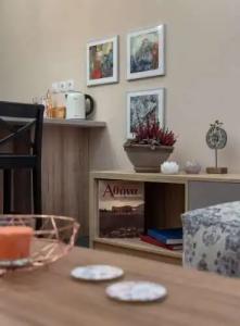 Absolute Athens II - 32