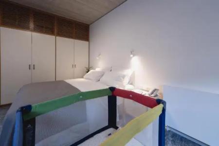 Athens BlueBuilding - 145