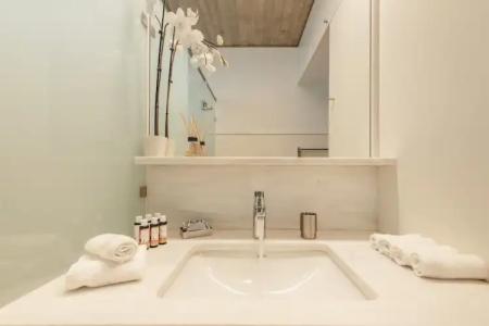 Athens BlueBuilding - 57