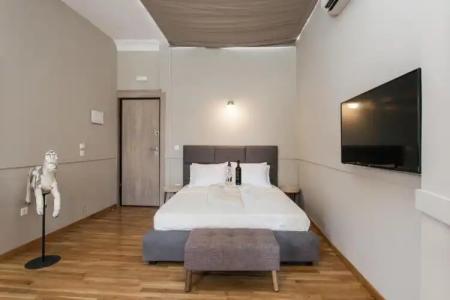 Step One | Luxury Suites Right in the Heart of Acropolis Next to Metro Station - 1