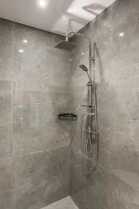 Step One | Luxury Suites Right in the Heart of Acropolis Next to Metro Station - 37