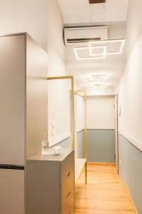 Step One | Luxury Suites Right in the Heart of Acropolis Next to Metro Station - 50