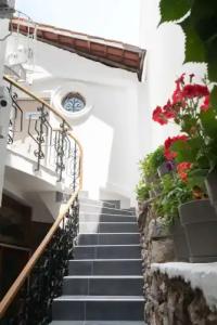 Step One | Luxury Suites Right in the Heart of Acropolis Next to Metro Station - 14