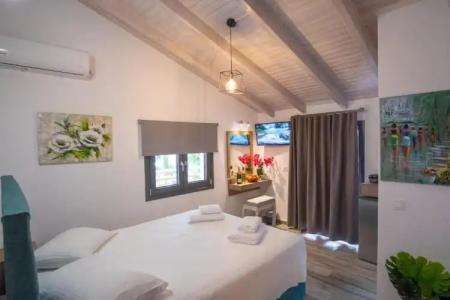 Serenity Luxe Suites - 26