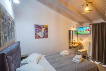 Serenity Luxe Suites - 10