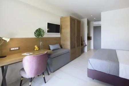 On the Wave Studios - 29