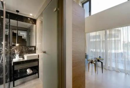 On the Wave Studios - 200