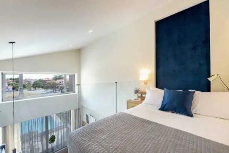 On the Wave Studios - 176