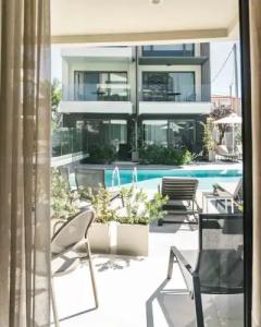 On the Wave Studios - 125