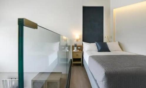 On the Wave Studios - 210