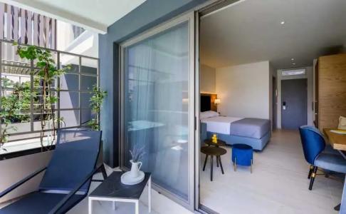 On the Wave Studios - 96