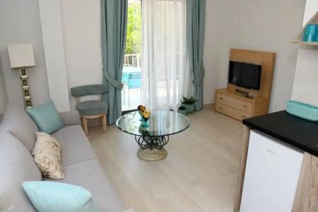 Theano Luxury Suites - 2