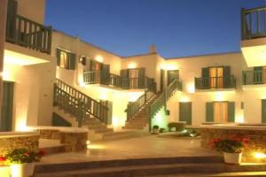 Elena Studios & Suites, Ornos
