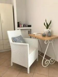 Elena Studios & Suites - 48