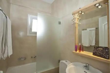 Elena Studios & Suites - 36