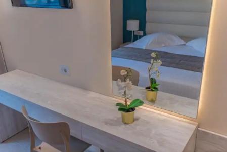 Christa Apartments - 33