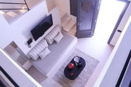 Terra Nera Suites Santorini - 36