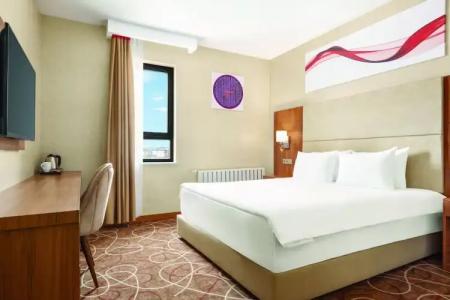 Ramada by Wyndham - 28