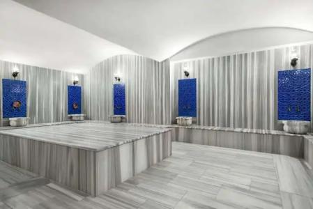 Ramada by Wyndham - 13