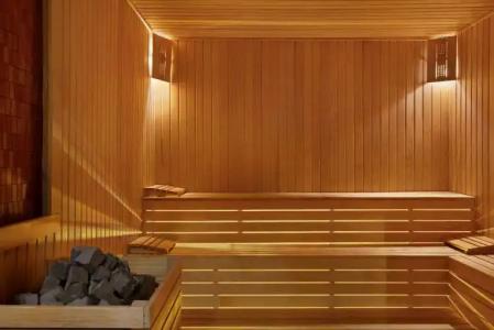 Ramada by Wyndham - 15