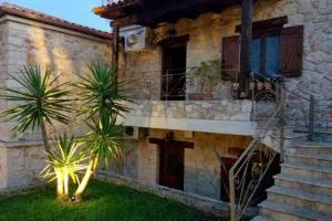 Luxurious Stone House in Elani, Siviri
